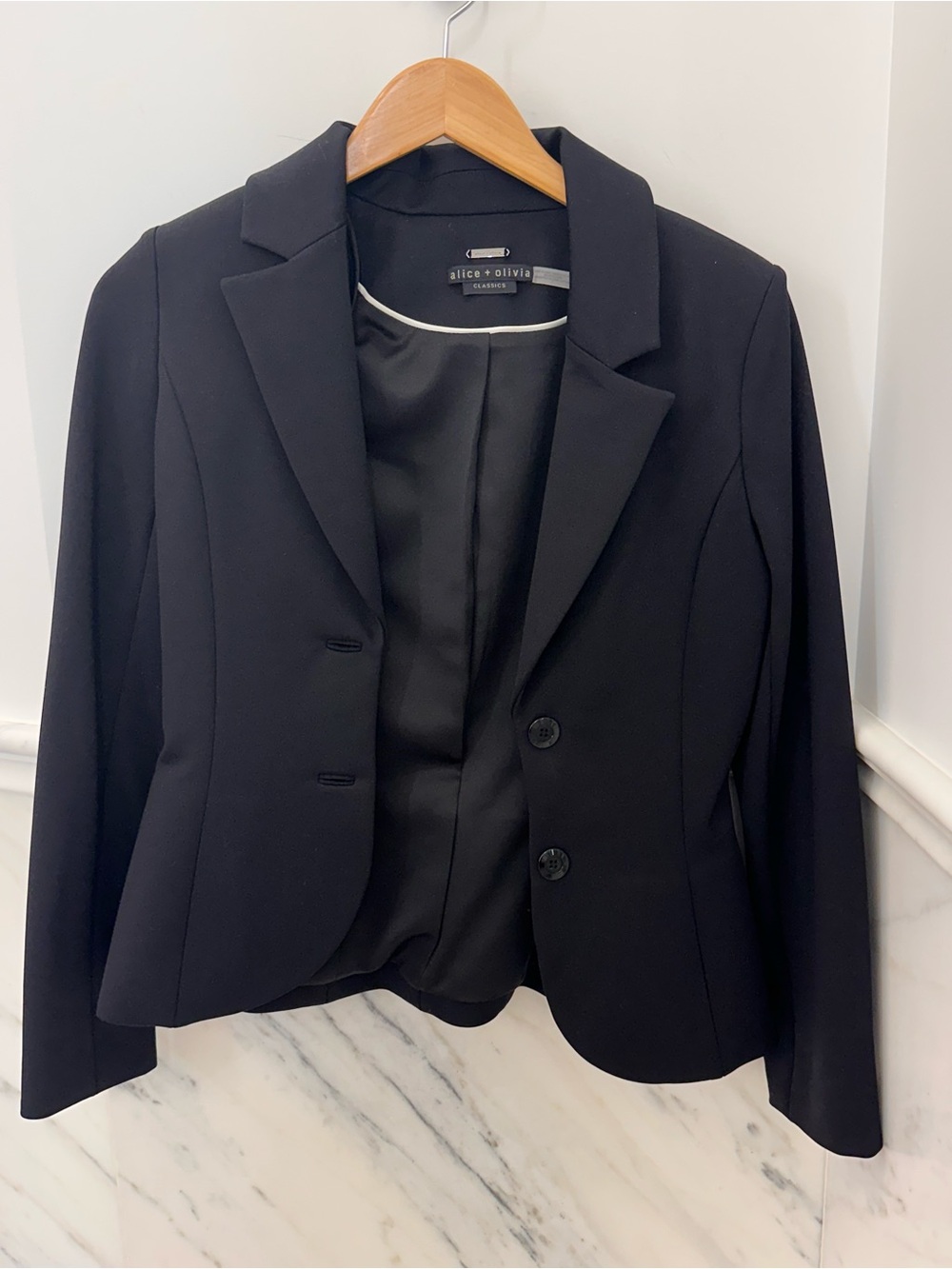 Alice + Olivia Black Fitted Two-Button Blazer